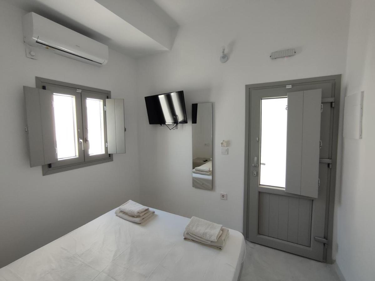V D Fira Rooms מראה חיצוני תמונה